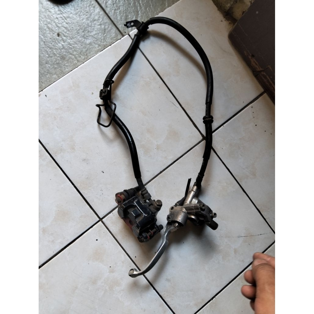 Rem depan set Mio j, Mio gt, original copotan. master rem, selang rem, kaliper