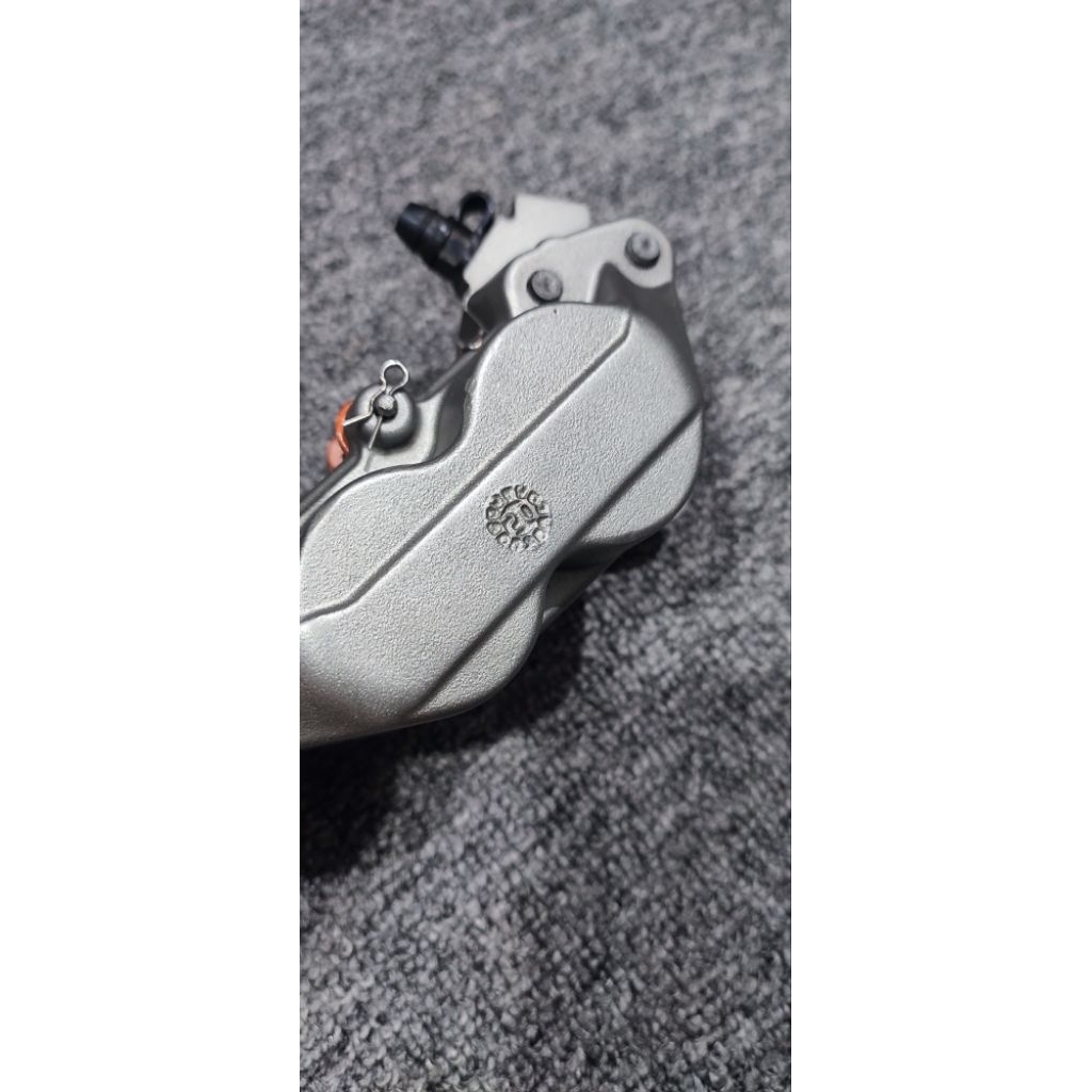 caliper brembo 4p