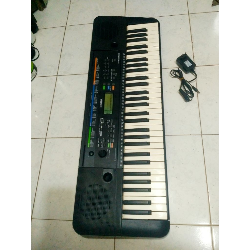 keyboard piano yamaha psr e253,normal second