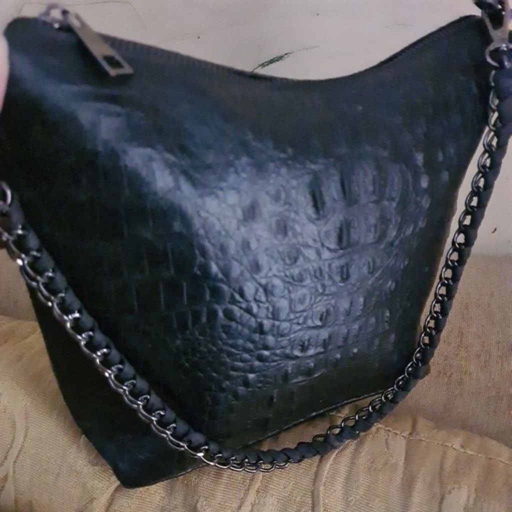 Tas shoulder kulit croco hitam second