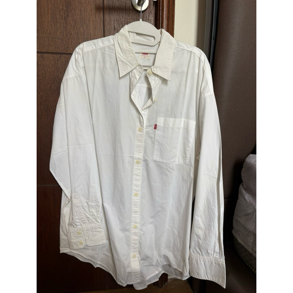 PRELOVED KEMEJA LEVI’S