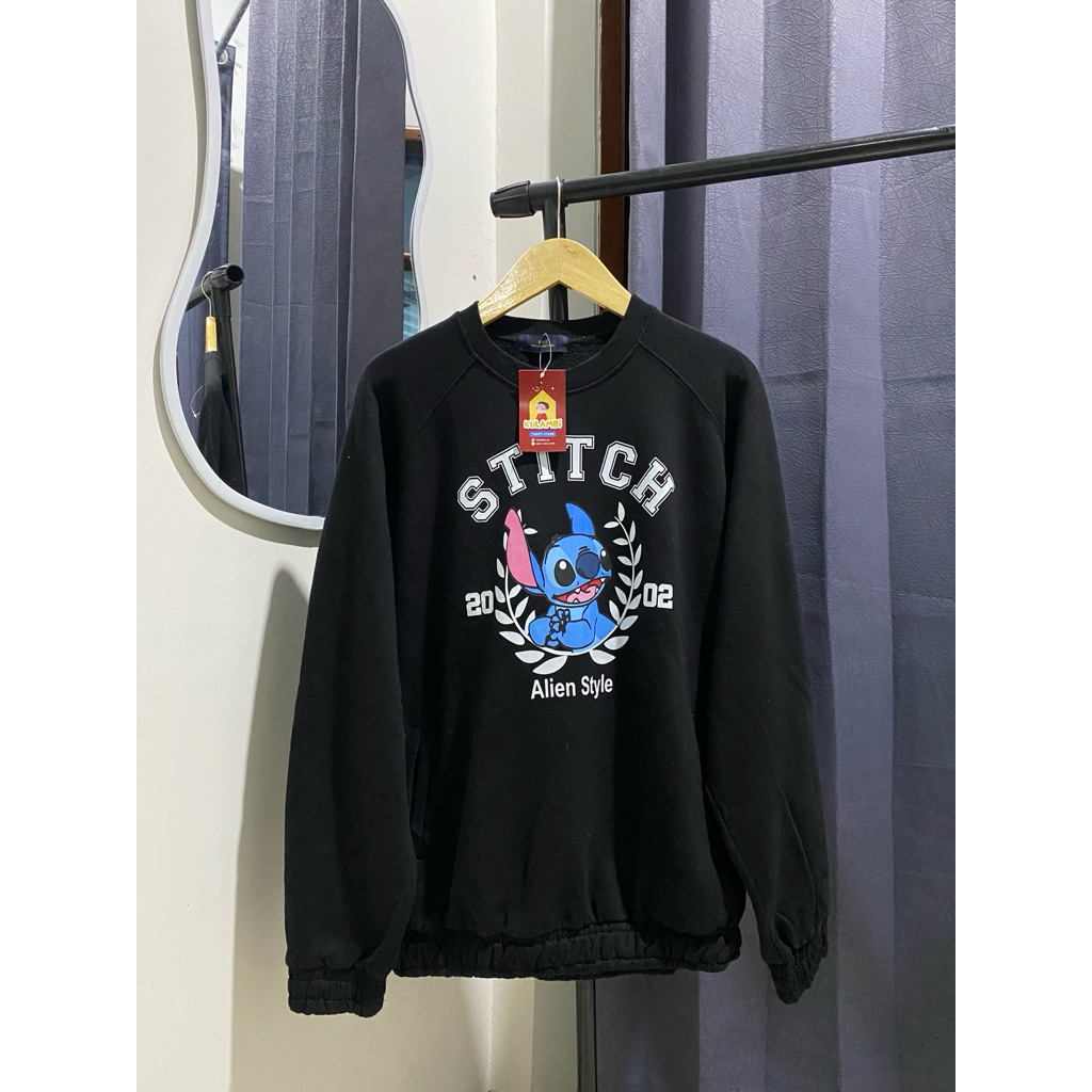 Crewneck Atasan Sweater