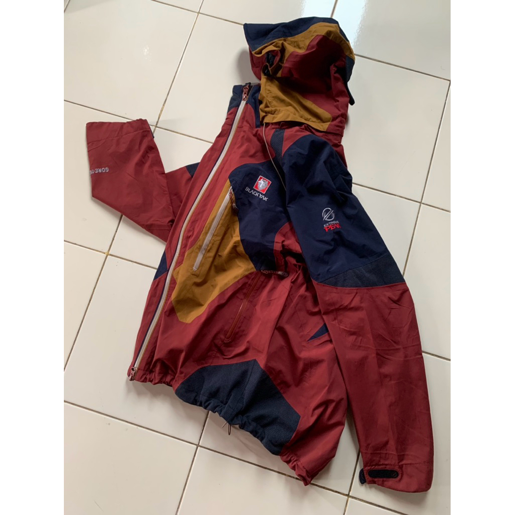 black yak extreme peak goretex jacket