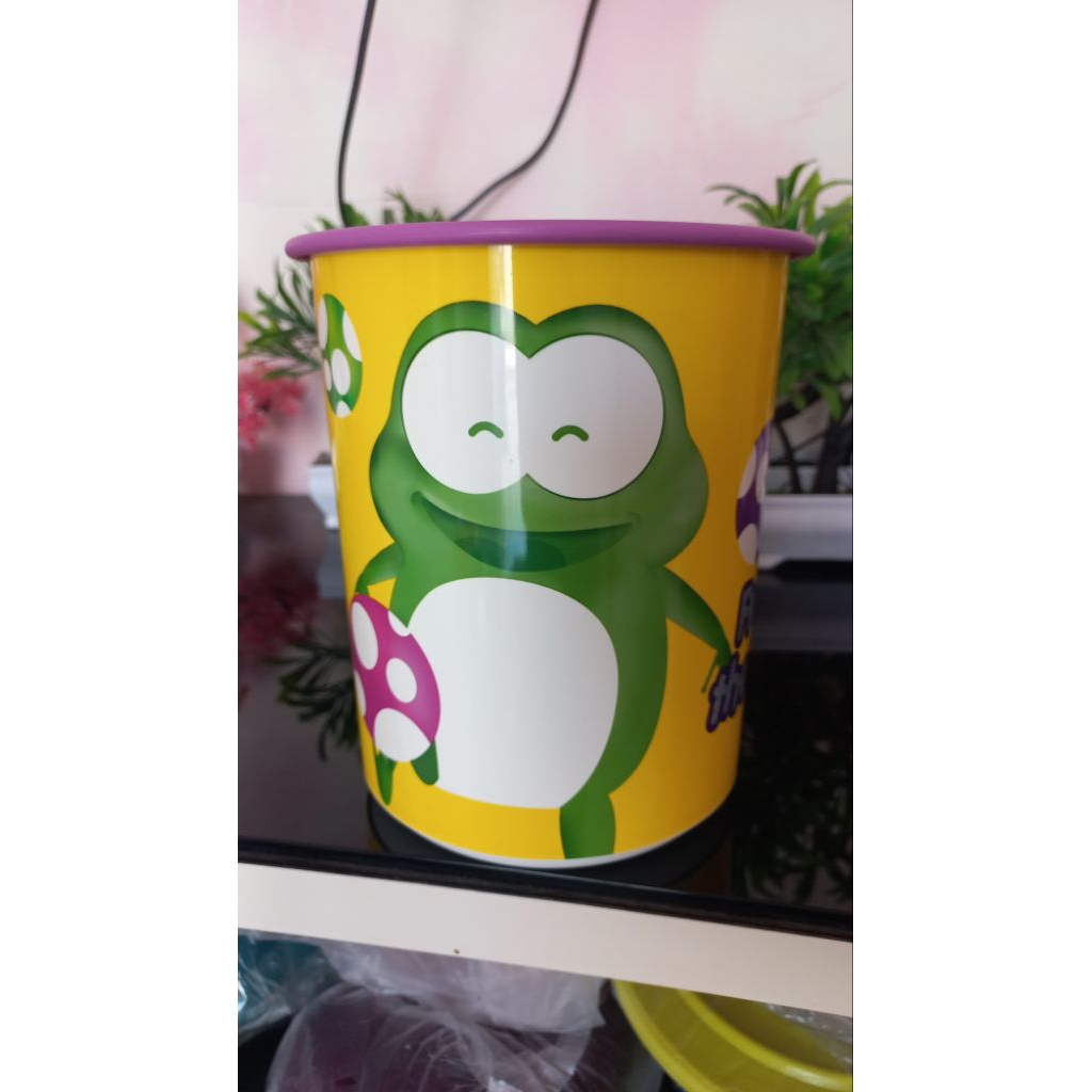 Playful Froggy Canister 2 L Toples by Tupperware