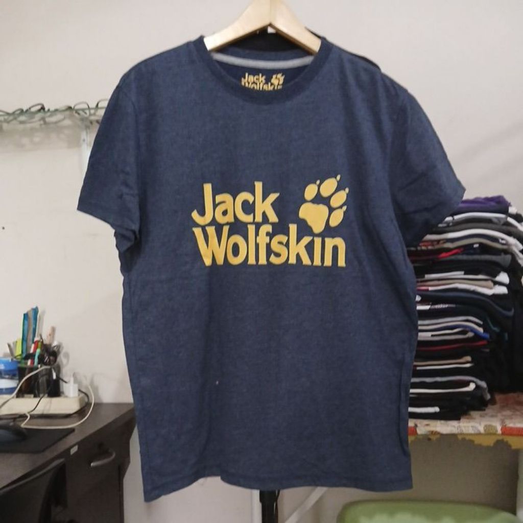 Kaos katun tebal warna navy pekat kerah kencang JACK WOLFSKIN second Original size L ld 110cm Pjg 70