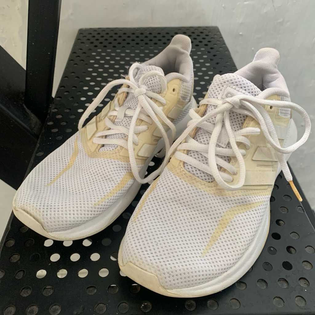 Preloved Adidas Original