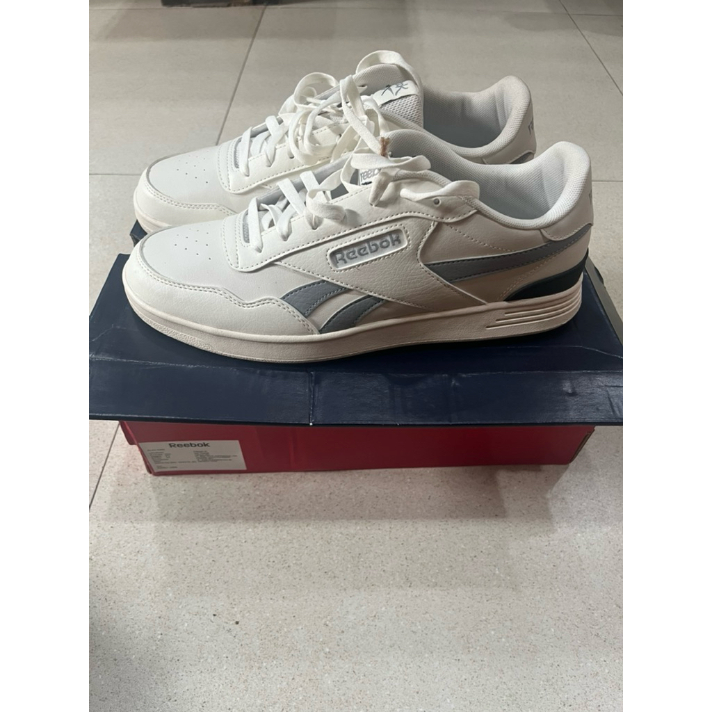 Reebok Court Advance