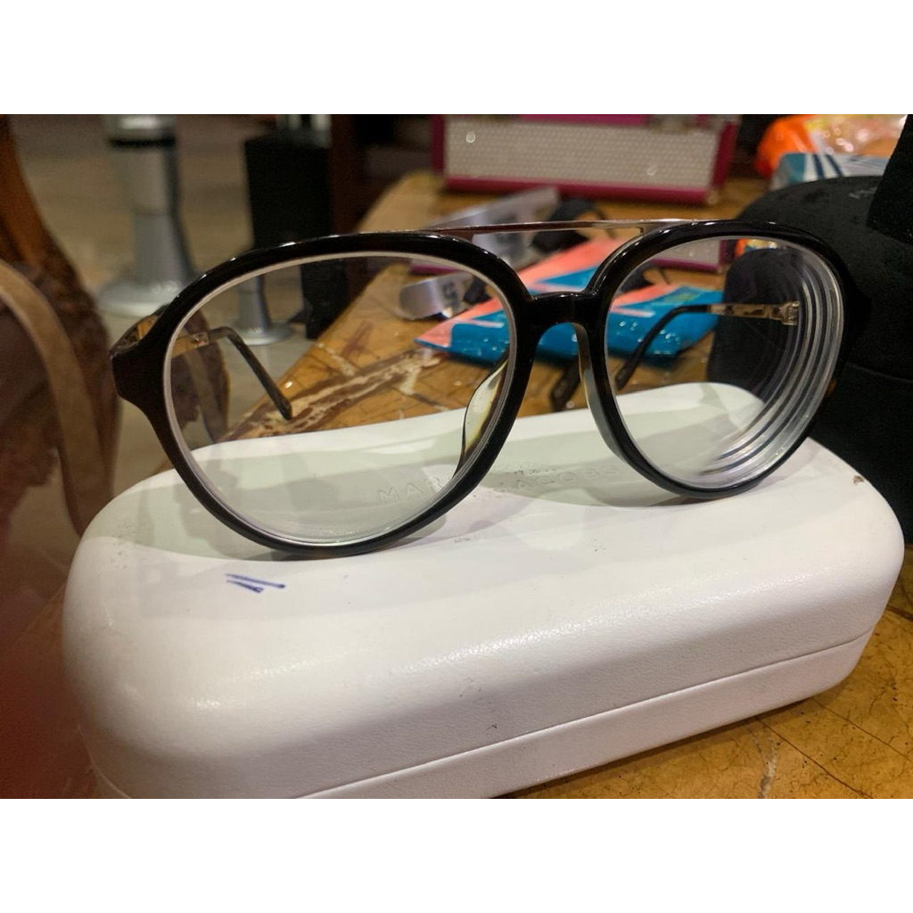 Marc Jacobs Kacamata Model Aviator