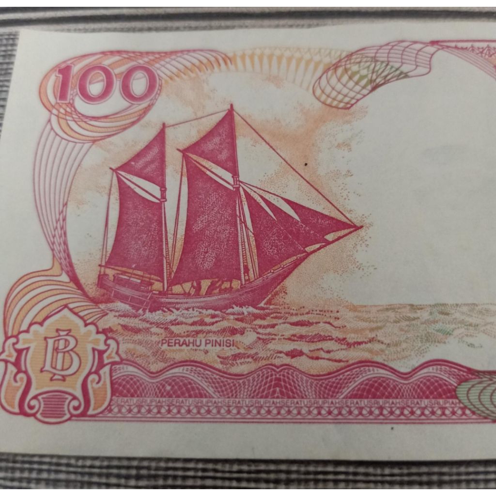 Uang kertas kuno 100 rupiah 1992 kapal phinisi