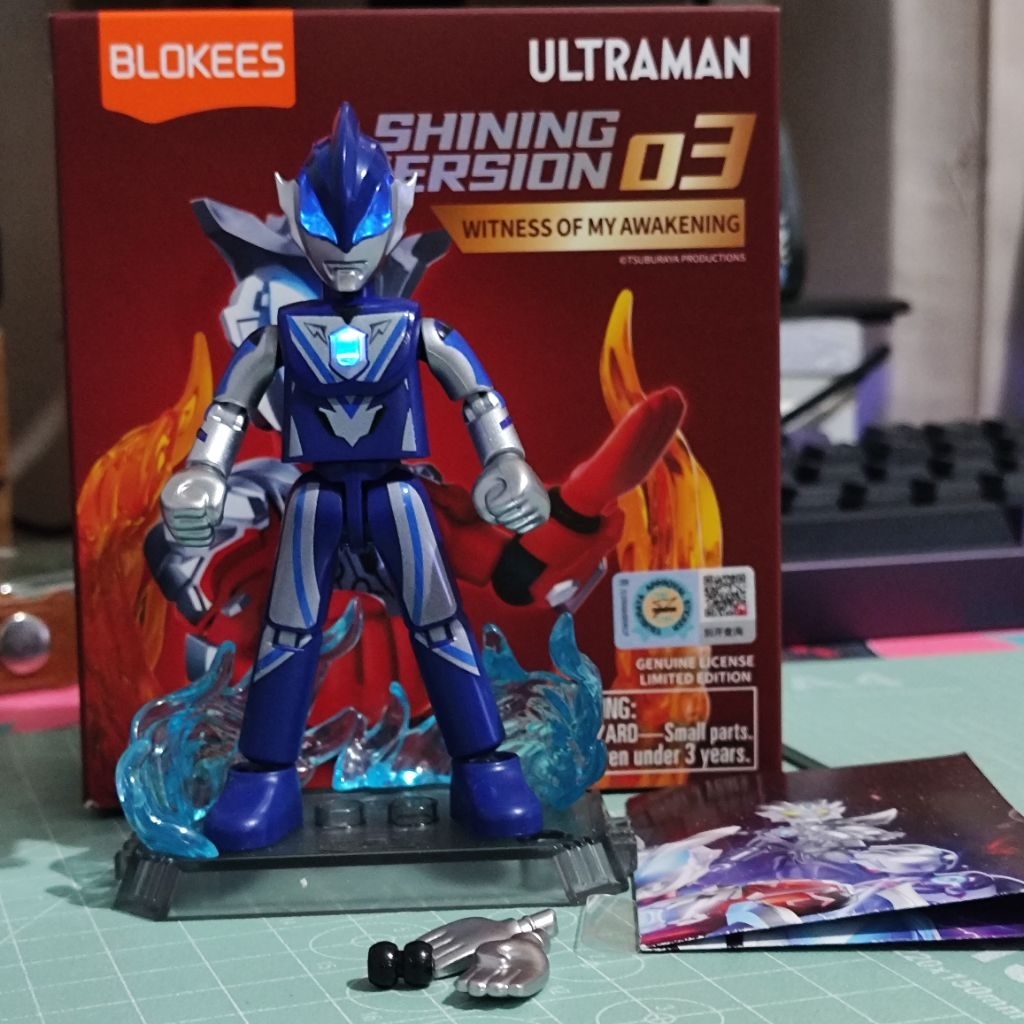 Blokees Ultraman Shining Version 03 Ultraman Geed Acro Smasher