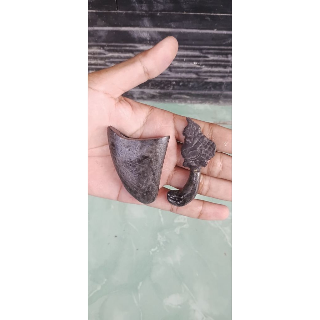 Keris aksesoris hias kecil