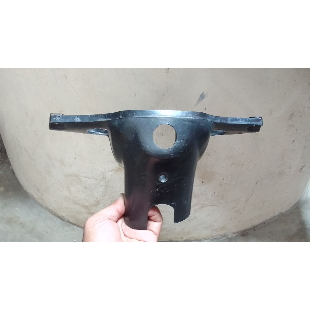 Batok totok kepala bawah V75