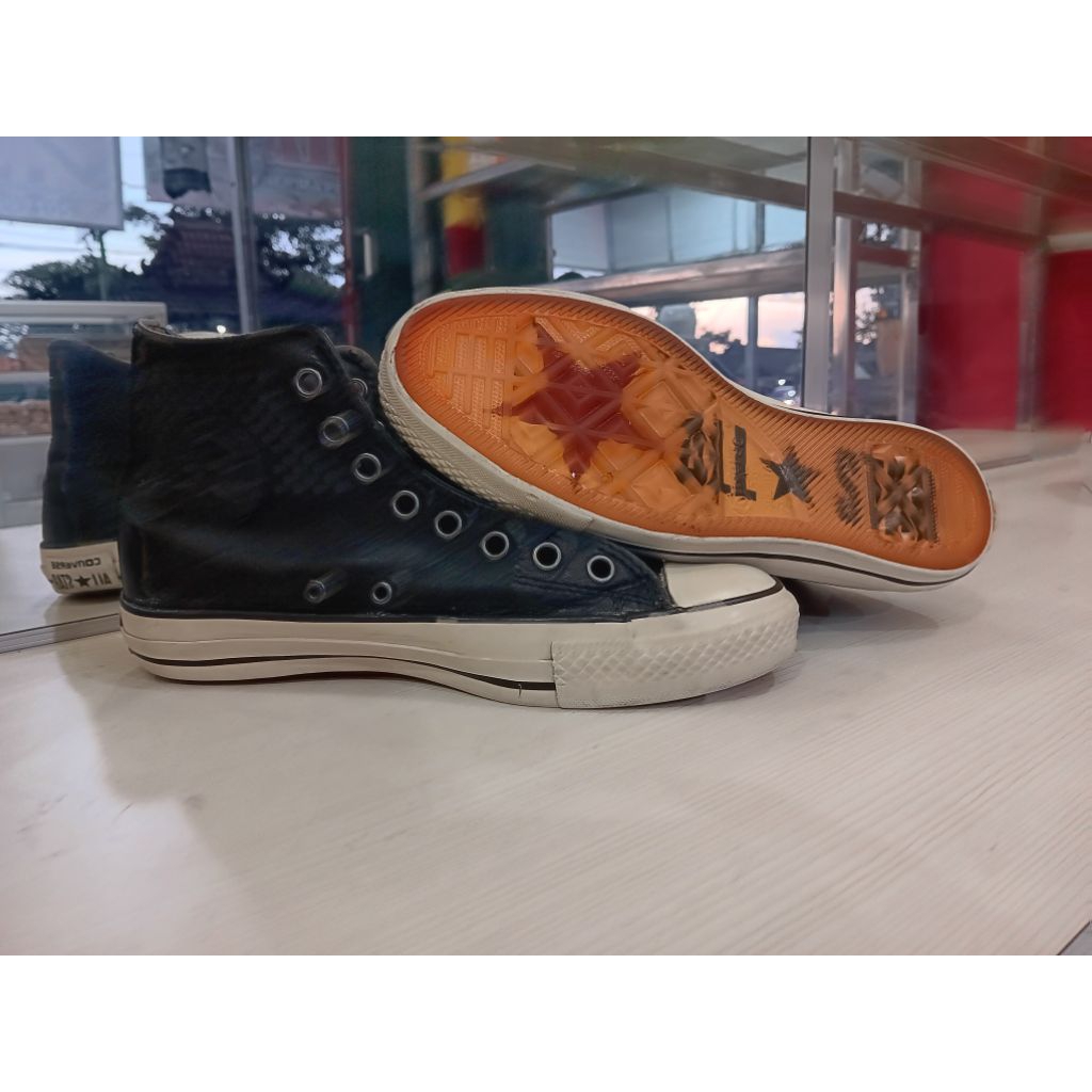 sepatu converse John varvatos size 41 kondisi joss
