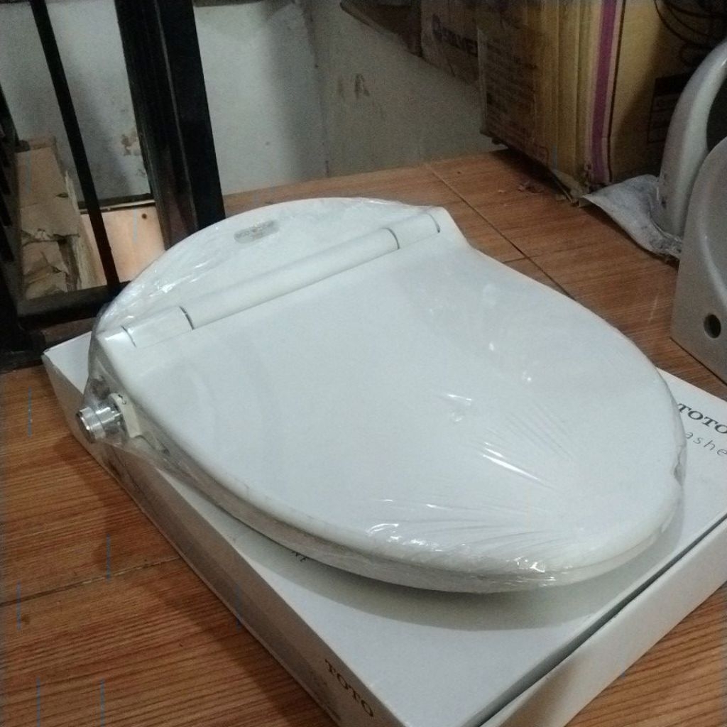 ECO Washer TOTO Tutup closet eco waser tutup closet otomatis seat cover ecowaser Toto