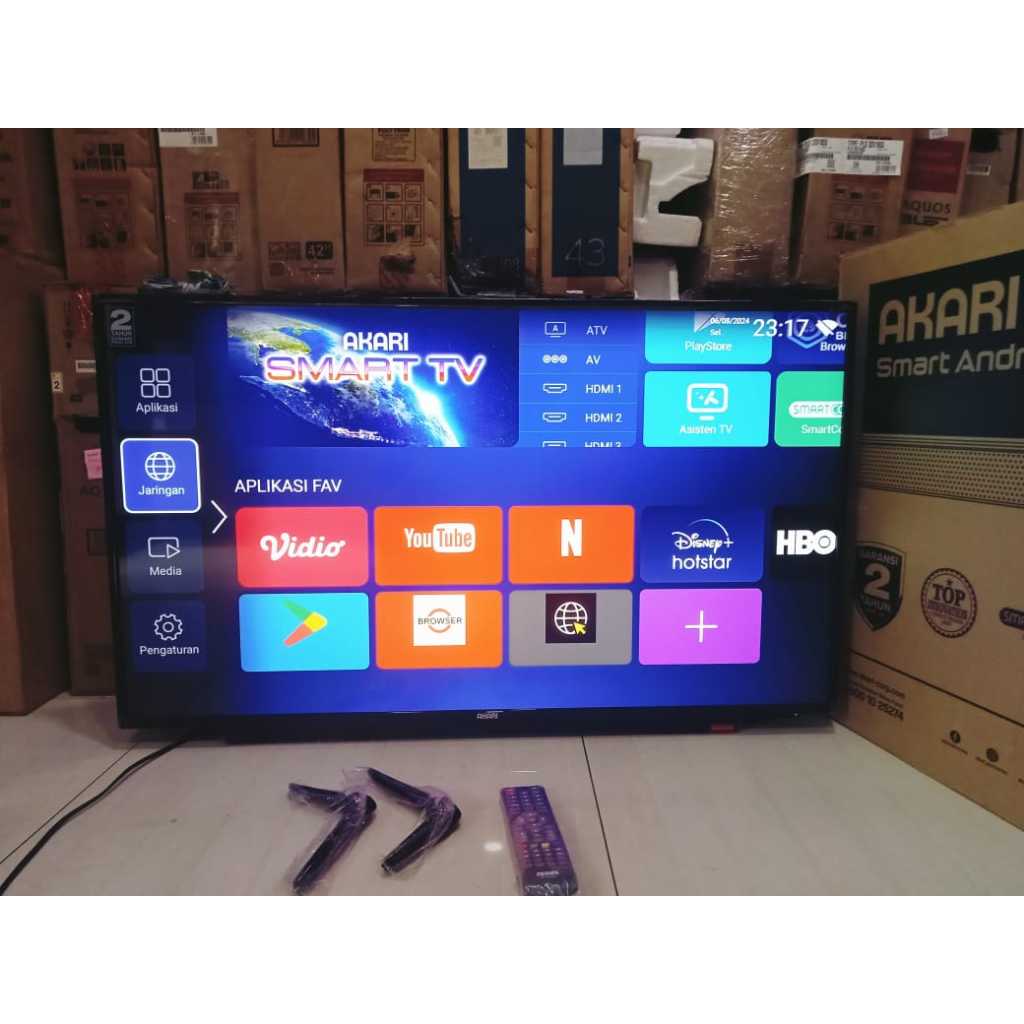 SMART TV AKARI 43IN Android TV Sudah Bisa Youtube Digital TV Kondisi bekas pemakaian 6266F