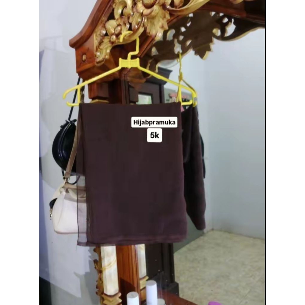 vest rajut&hijab pramuka