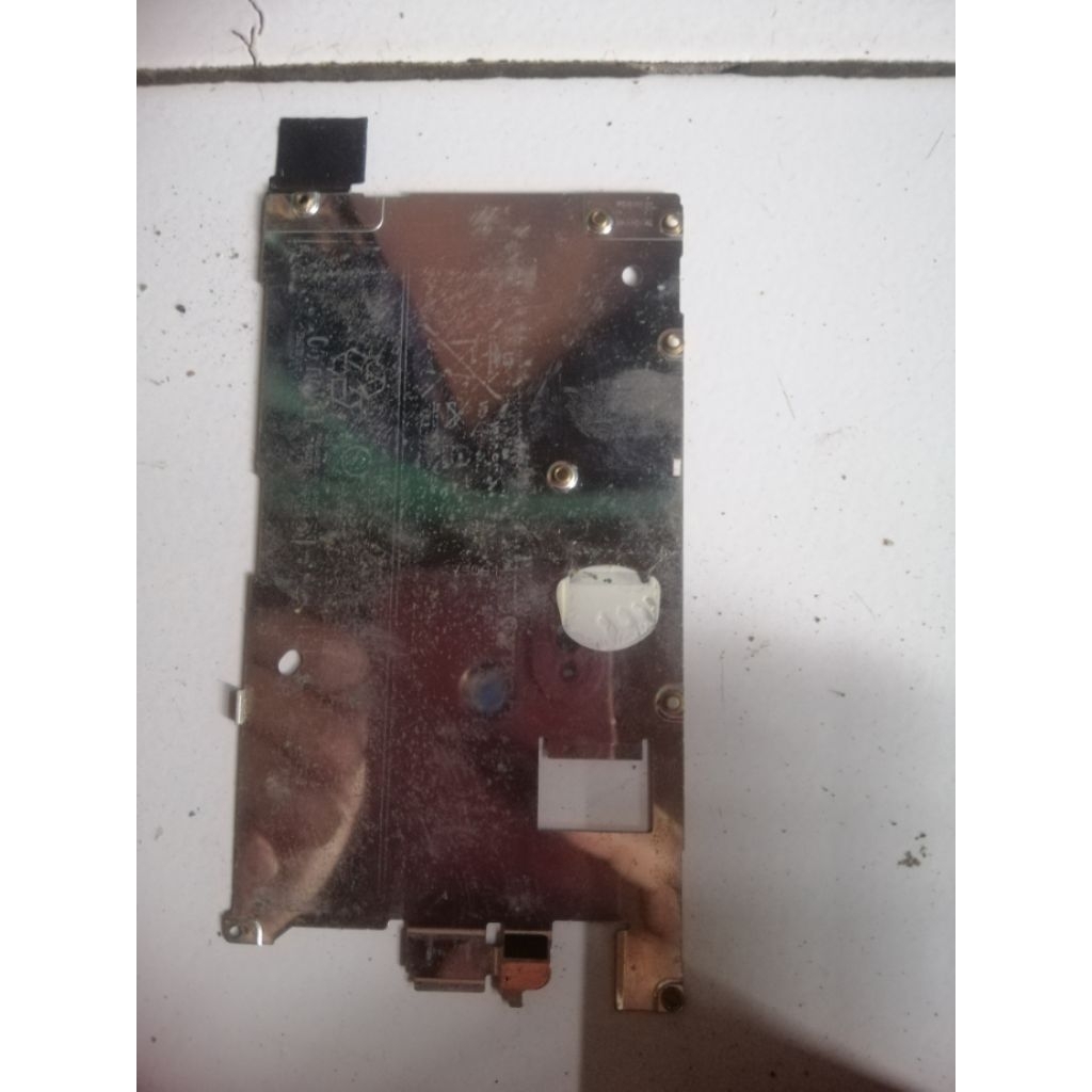 tutup mesin sony xz1