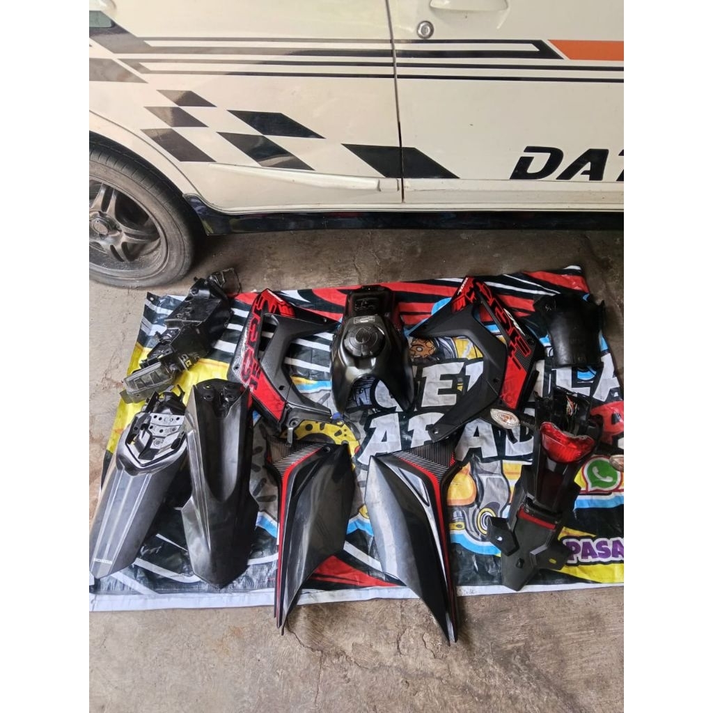 BODY SET BODY SET BODY FULLSET COVER SET TANGKI DAN HEADLAMP ORIGINAL HONDA CRF 150L