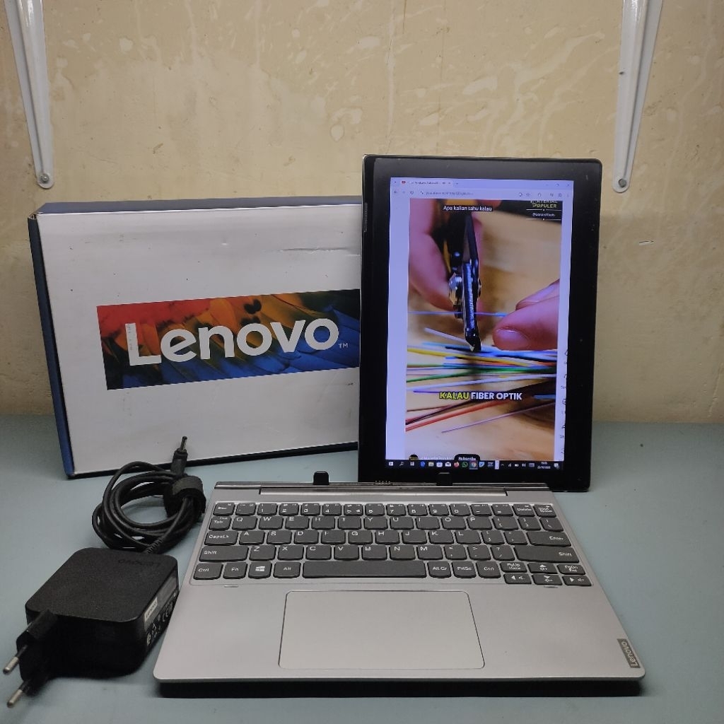 lenovo D330 laptop dan tab 2 in 1 ( tanyakan stock dulu)