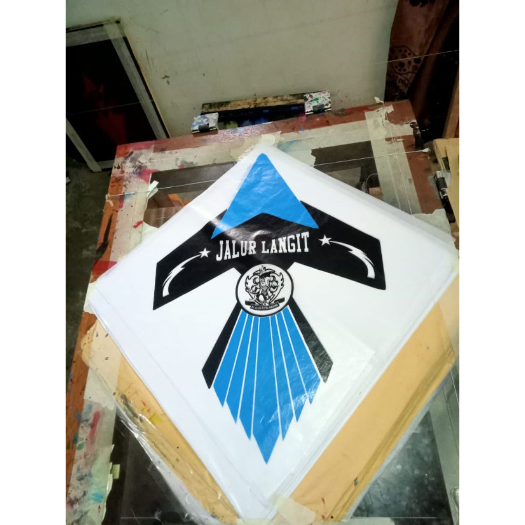 KERTAS SABLON LAYANGAN 2 WARNA