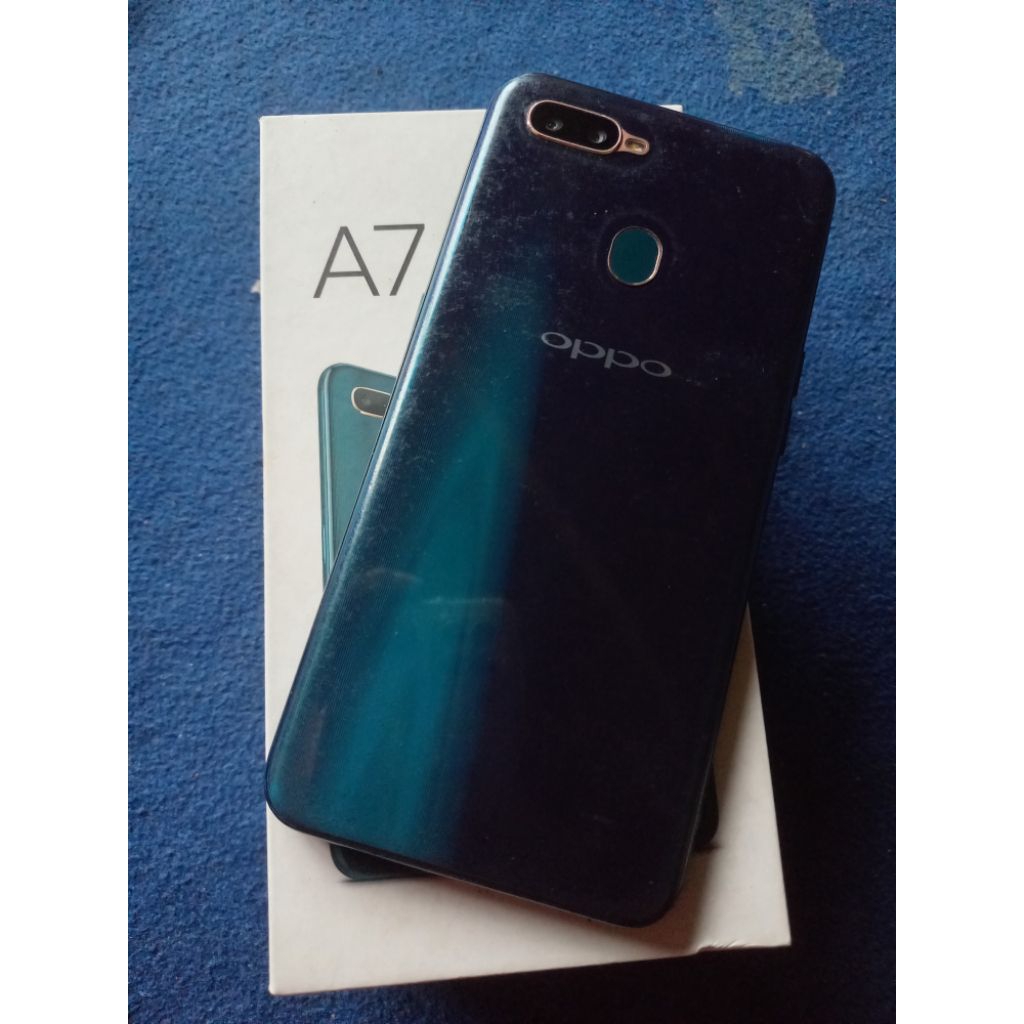 Oppo A7 Ram 4/ 64 gb. HP box normal segel tanpa minus