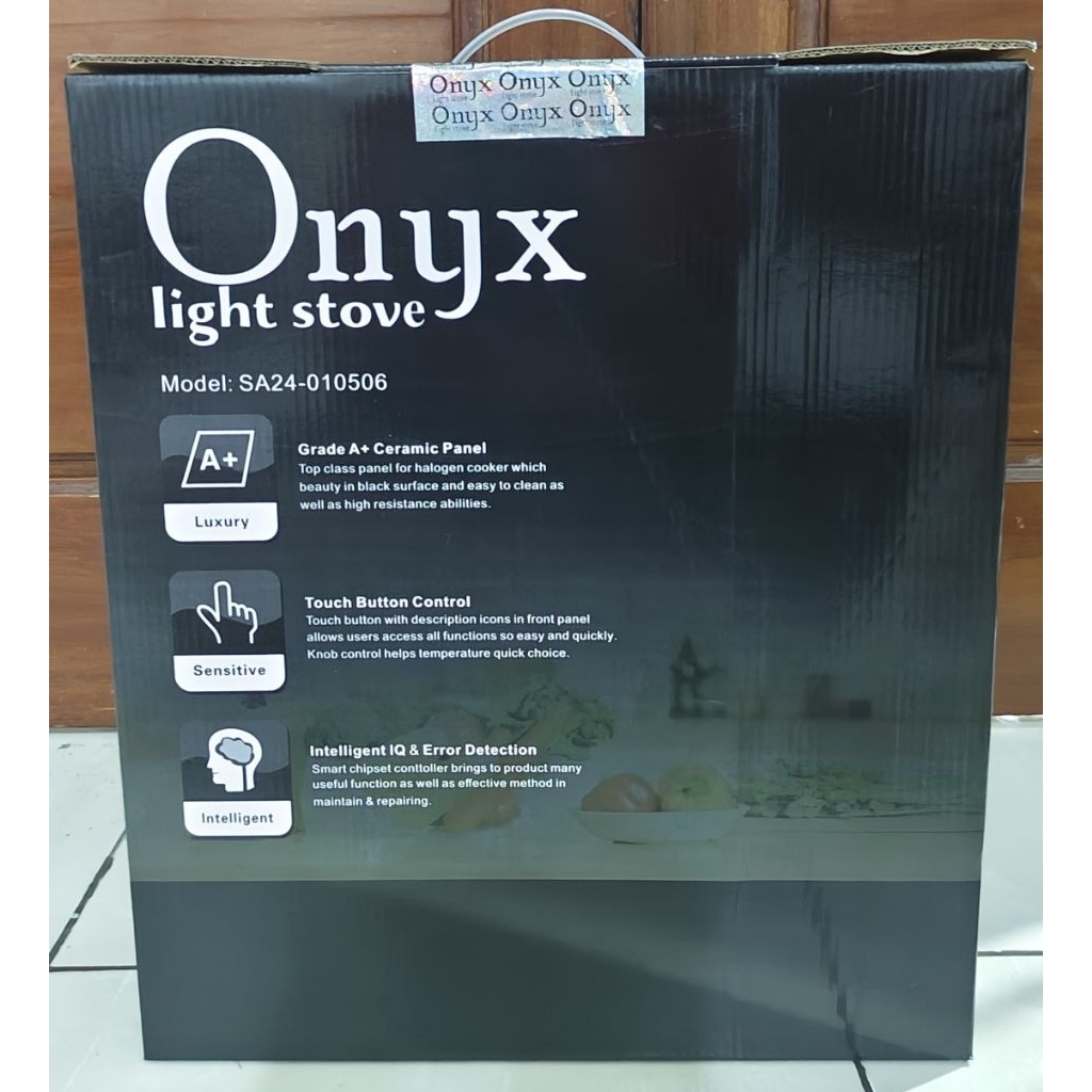 Kompor listrik Onyx SA24-010506