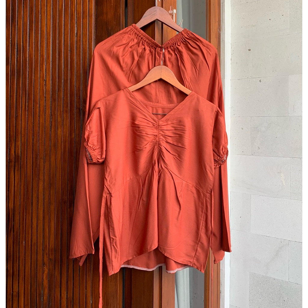 Dada Kerut Motif Polos Setelan Baju Celana Panjang Bahan Rayon Banyak Pilihan Warna Wanita Masa Kini