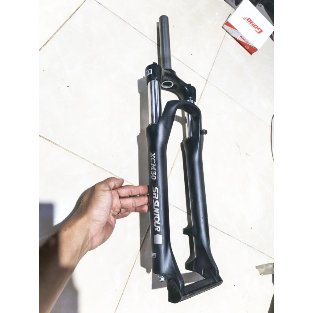 fork sr suntour xcm 30