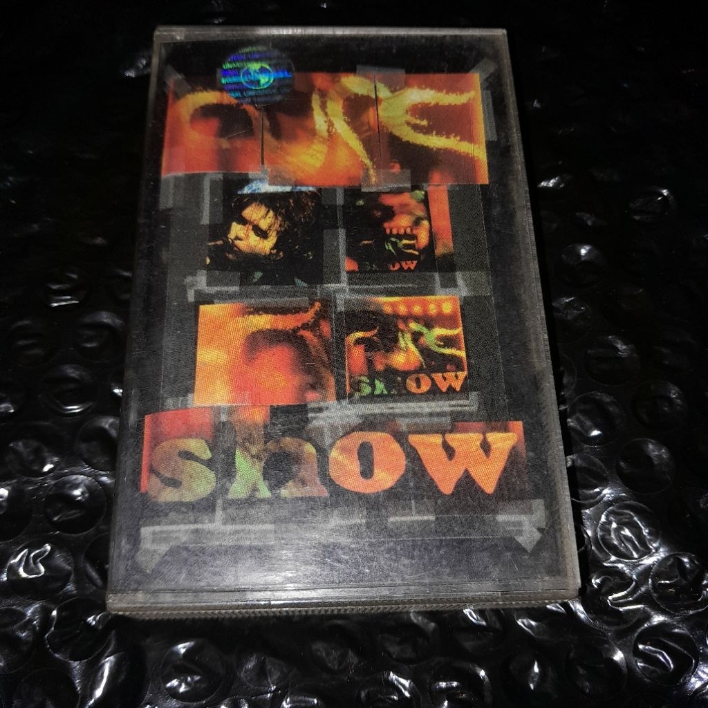 kaset pita the cure show