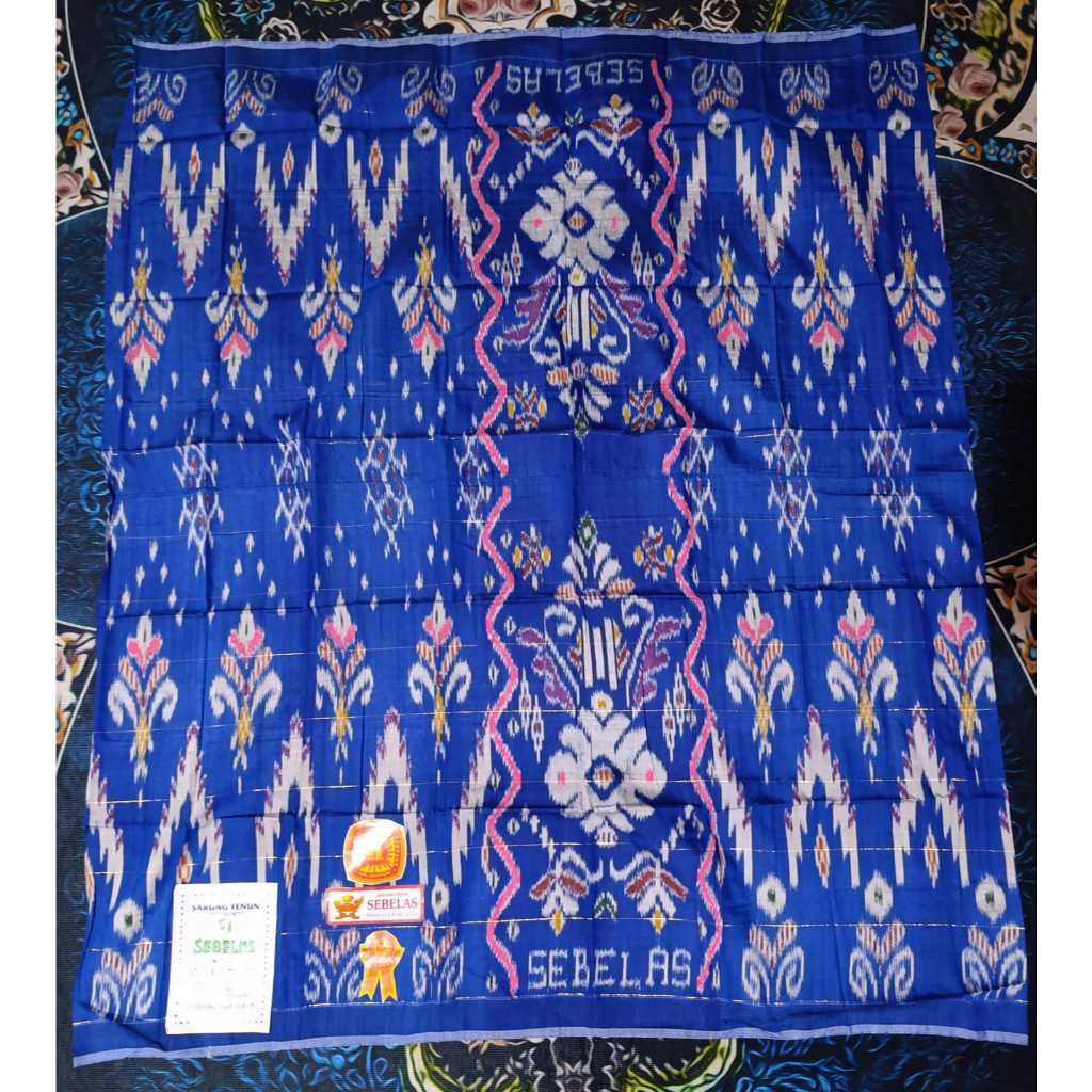 Sarung Sebelas Tenun