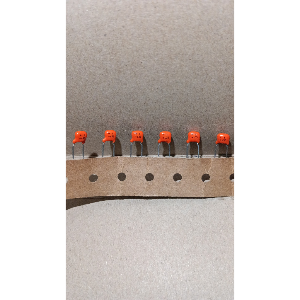 5805 kapasitor elco tantalum 1uf 1 uf 35v 35volt 35 volt panasonic