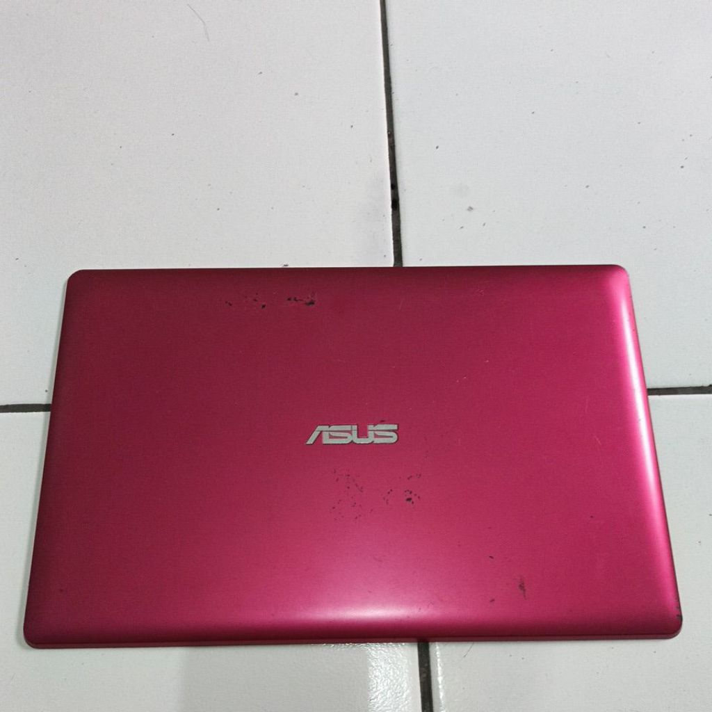 Asus X 200M Casing Kesing Back Cover LCD
