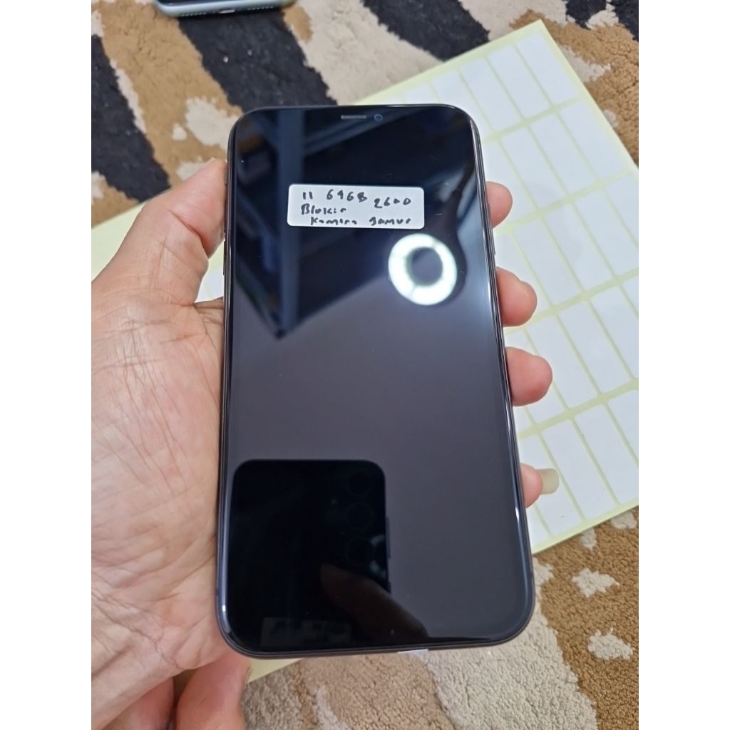Iphone 11 64Gb Inter Batangan Ada Minus cek Deskripsi