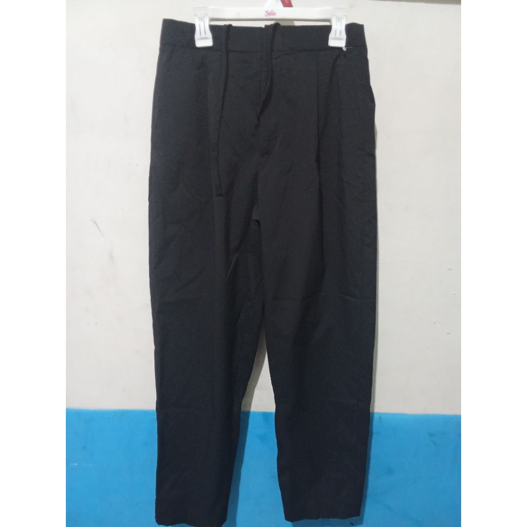 Celana Relaxed Lipit Uniqlo x Theory