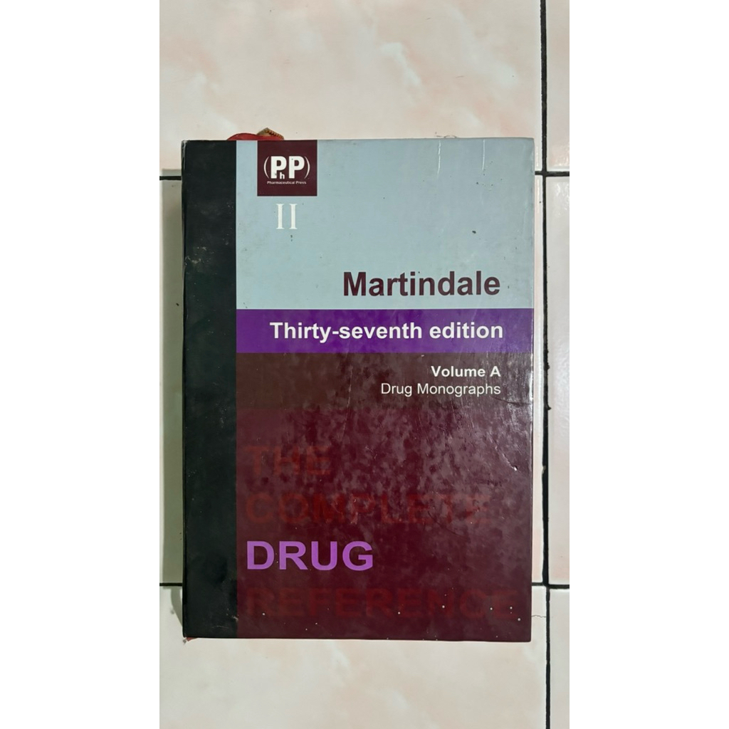 Preloved Buku Farmasi Martindale 37th Vol A dan Vol B