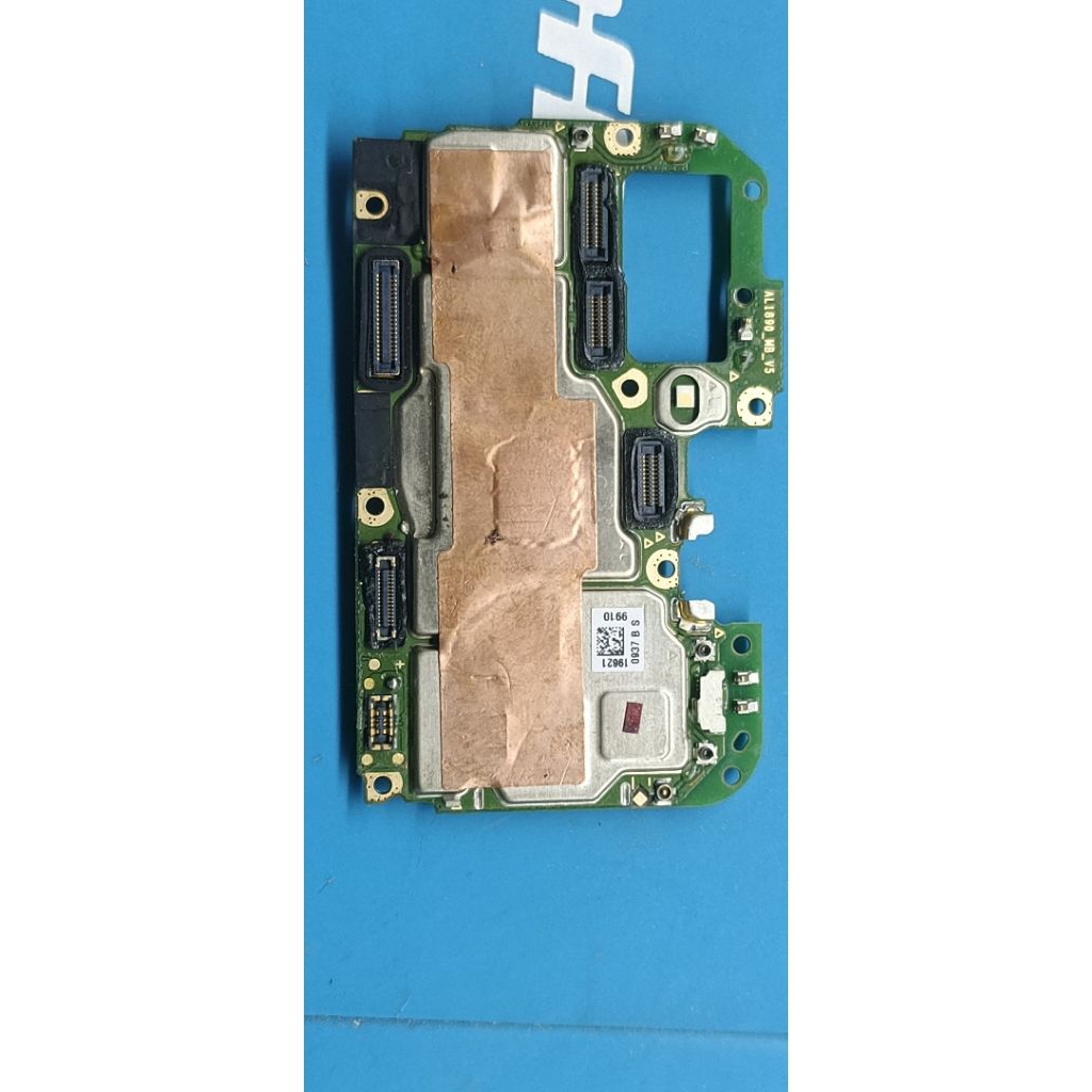 Mesin / Mainboard Realme C2, kaleng Emmc dan blok charger terlepas