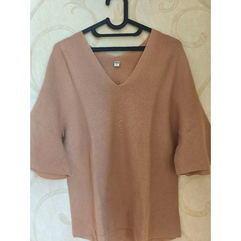 kaos rajut uniqlo original