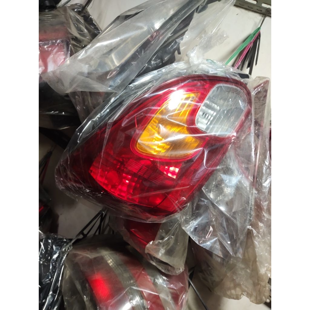 stoplamp lampu belakang mirage