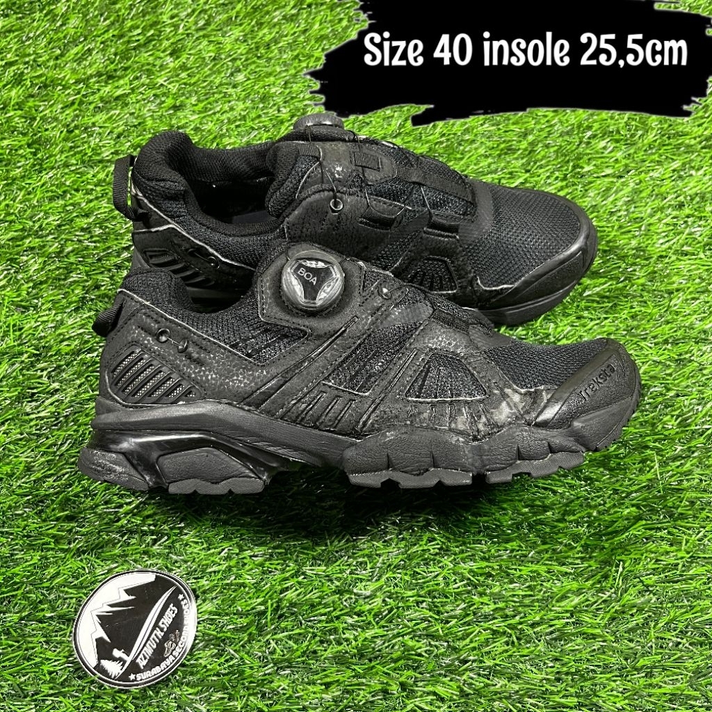 Sepatu Outdoor Gunung Hiking Treksta Size 40
