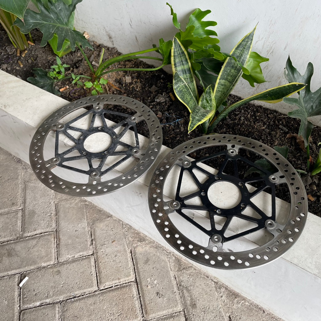 Piringan Ducati Panigale Original Kanan