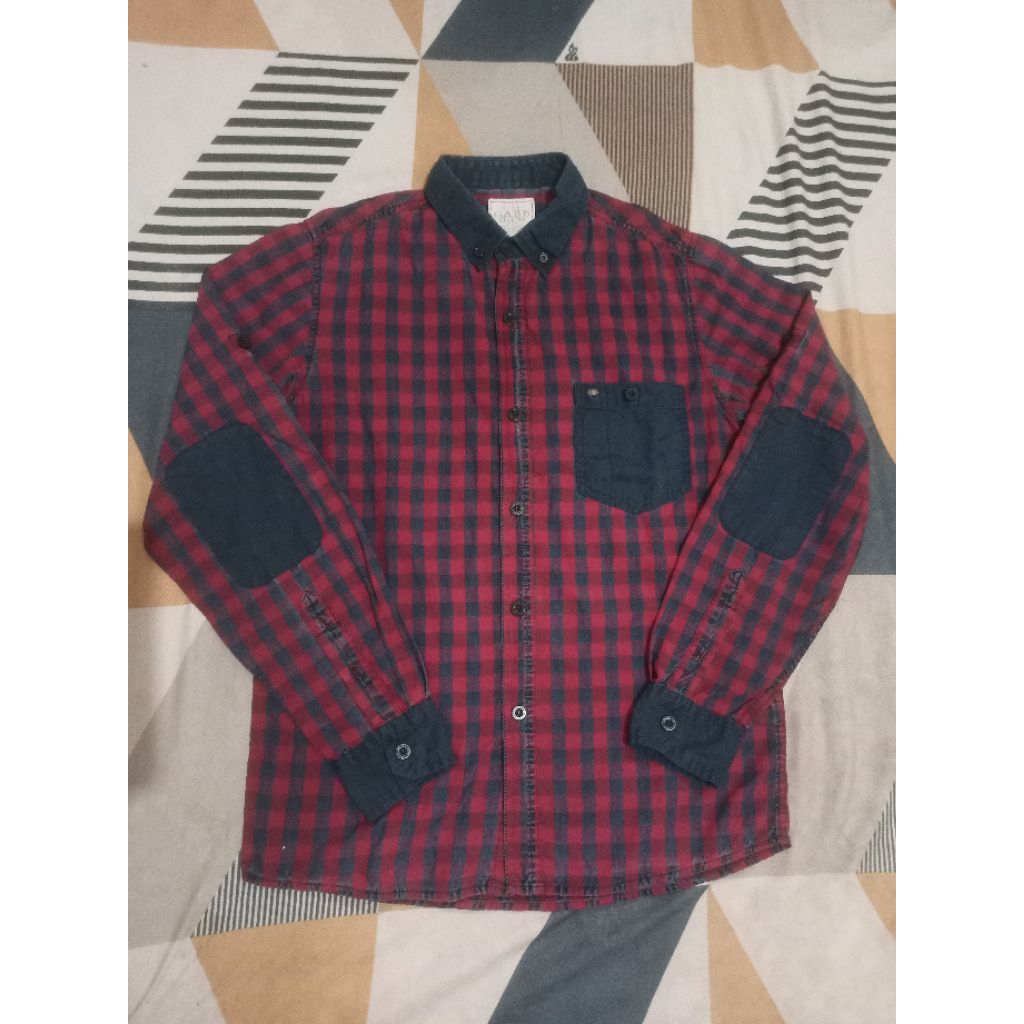 kemeja lengan panjang motif kotak2 perpaduan denim brand mall Gabrielle, size M besar fit to L