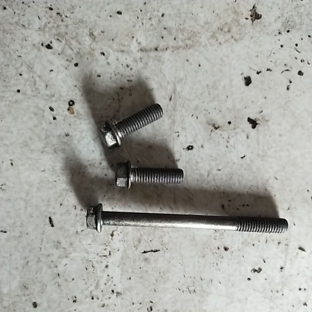 baut baud block blok tutup saringan filter oli oil bekas copotan ori yamaha vixion new old mx king x