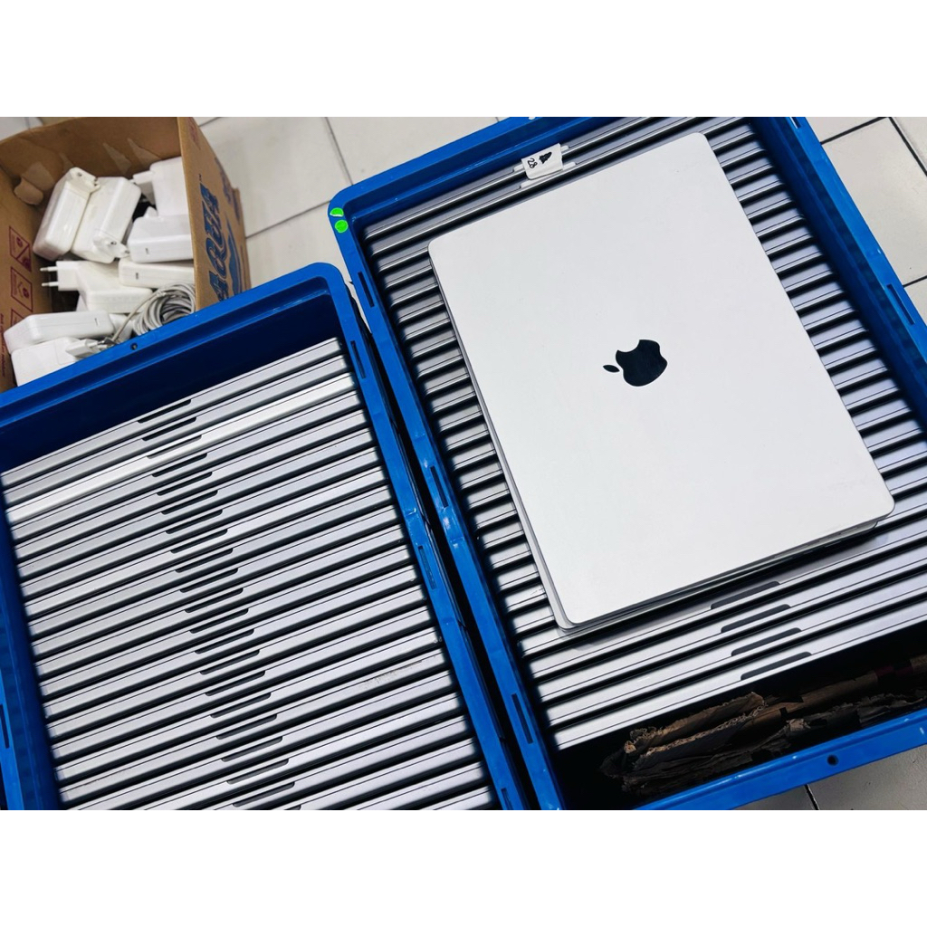 MACBOOK M1 PRO 16 INCH RAM 16 GB SSD 512GB