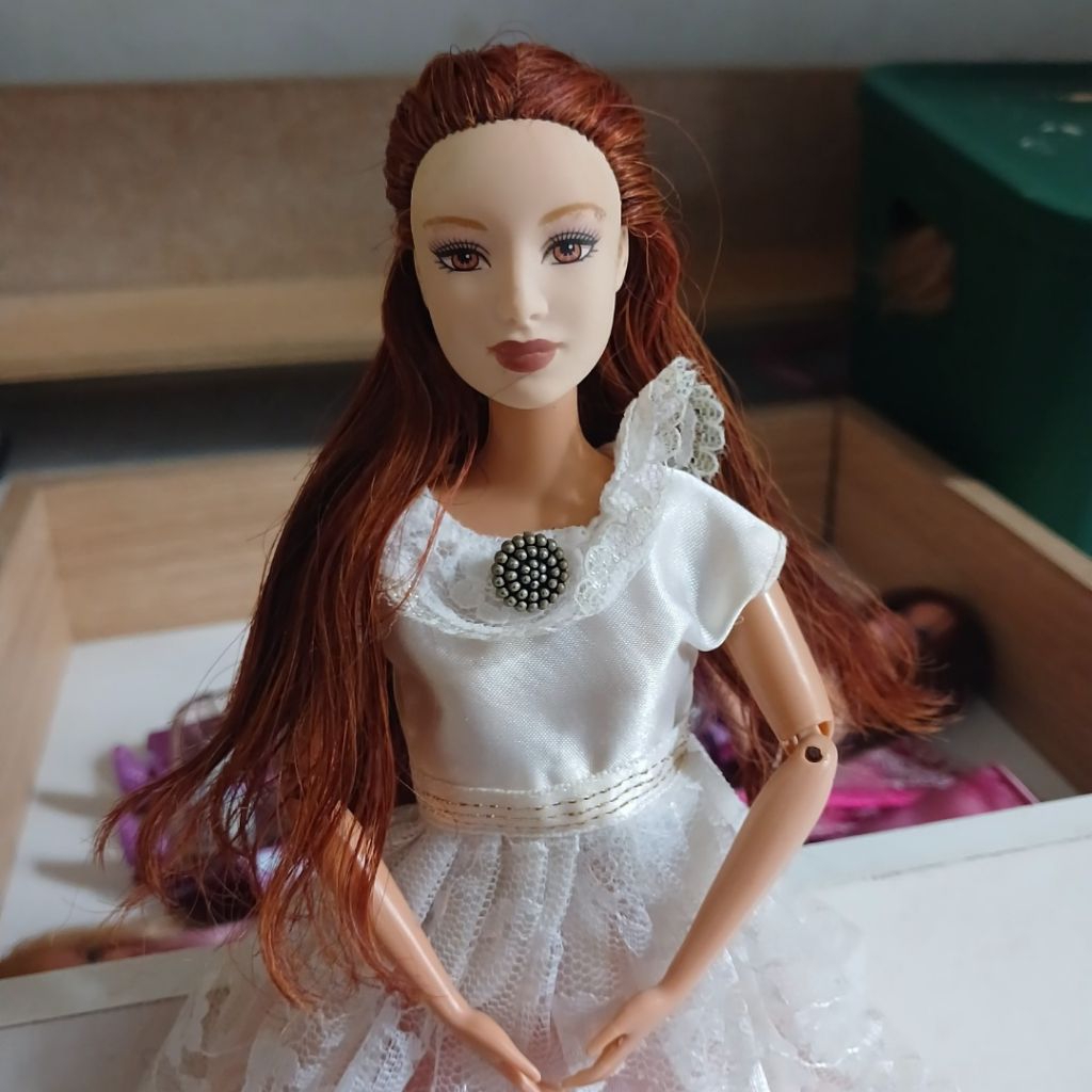 Jual Barbie Edeline Movie : 12 Dancing Princes Doll Preloved