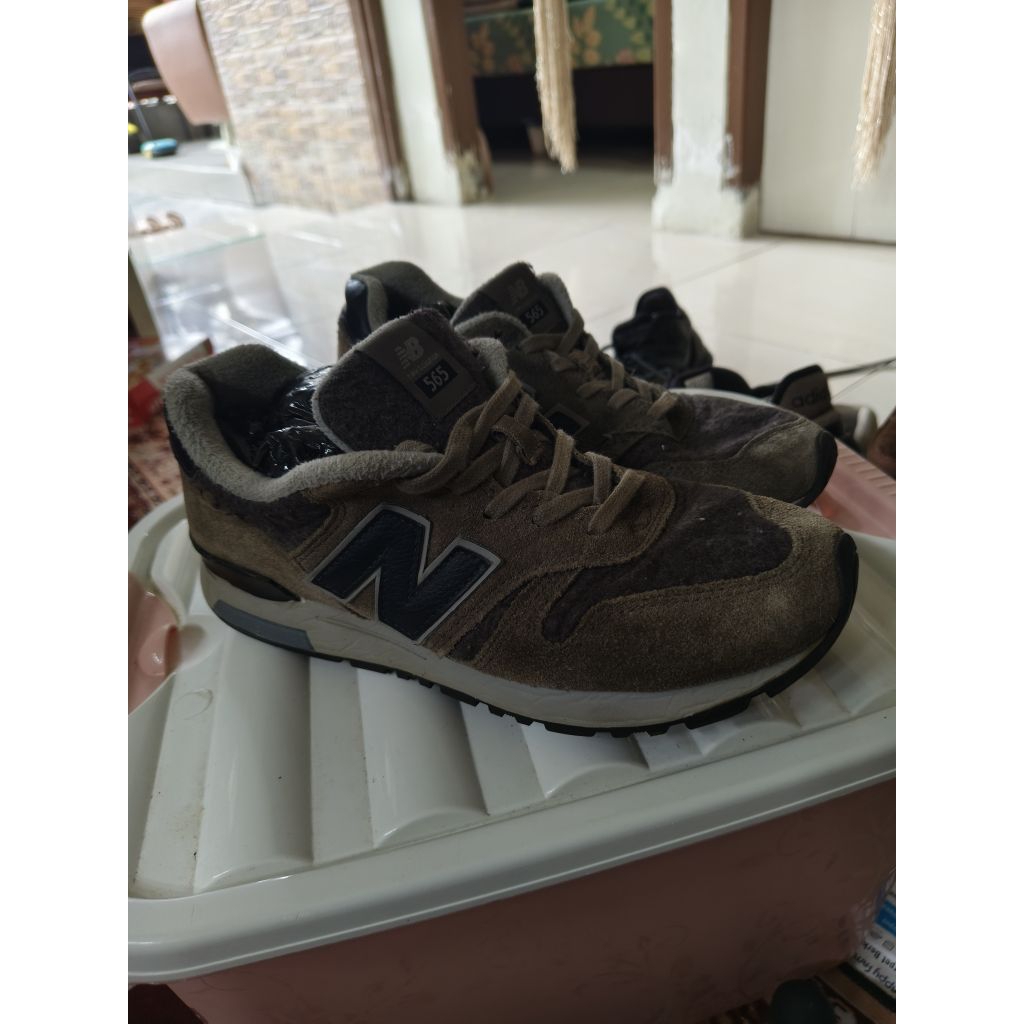New Balance 565