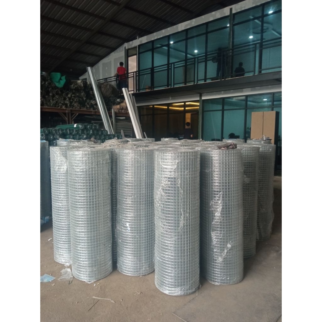 Kawat Loket Galvanis / Wiremesh Galvanis / Ram Galvanis Tebal 2mm lubangan / kotak 2,5cm (25x25mm) |
