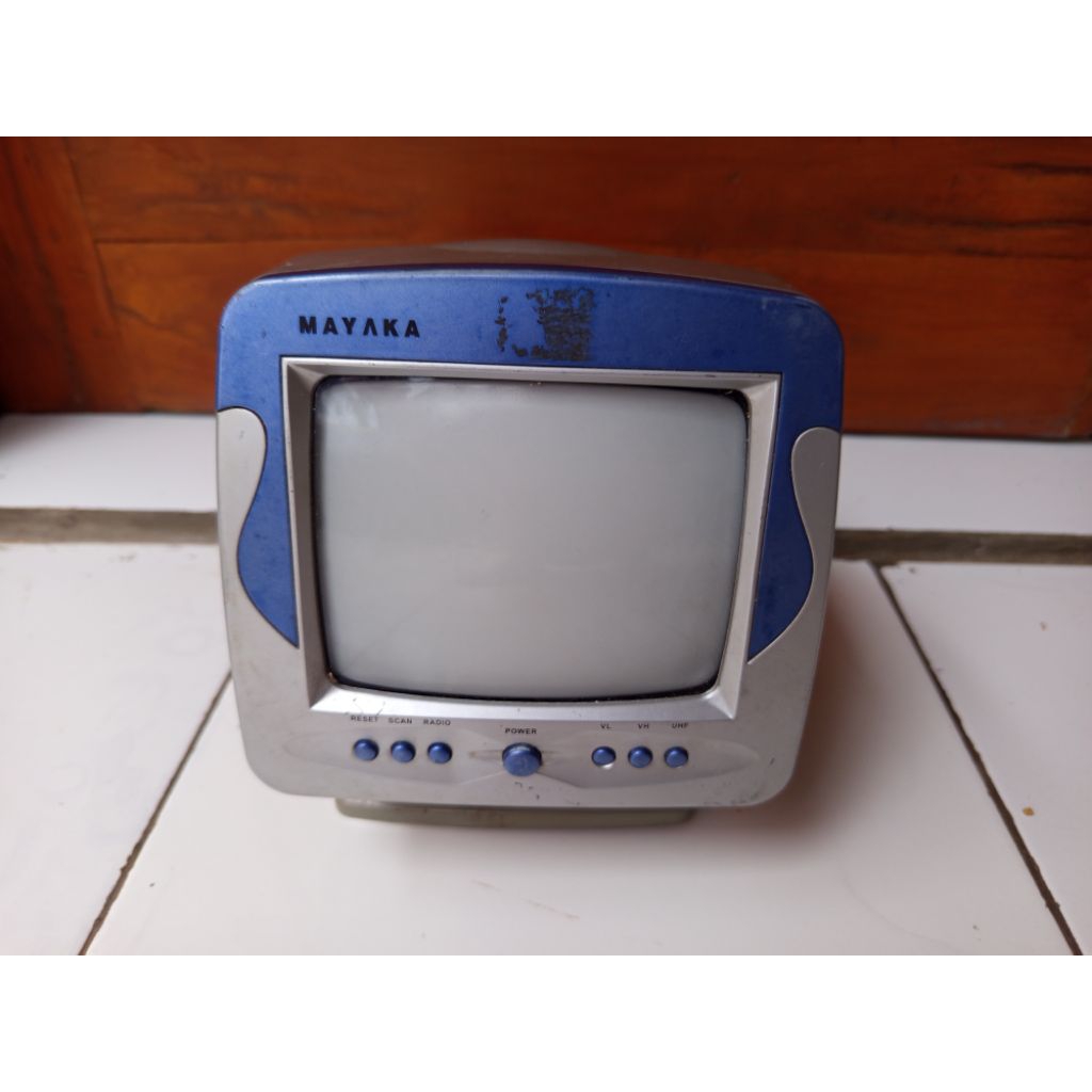Tv mini vintage jadul 5 inc ( buat display/ koleksi )