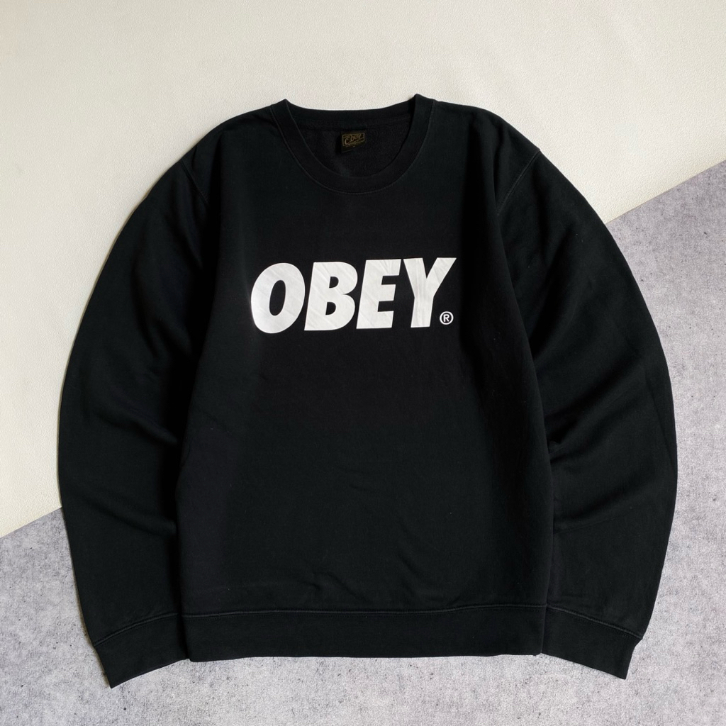 CREWNECK OBEY