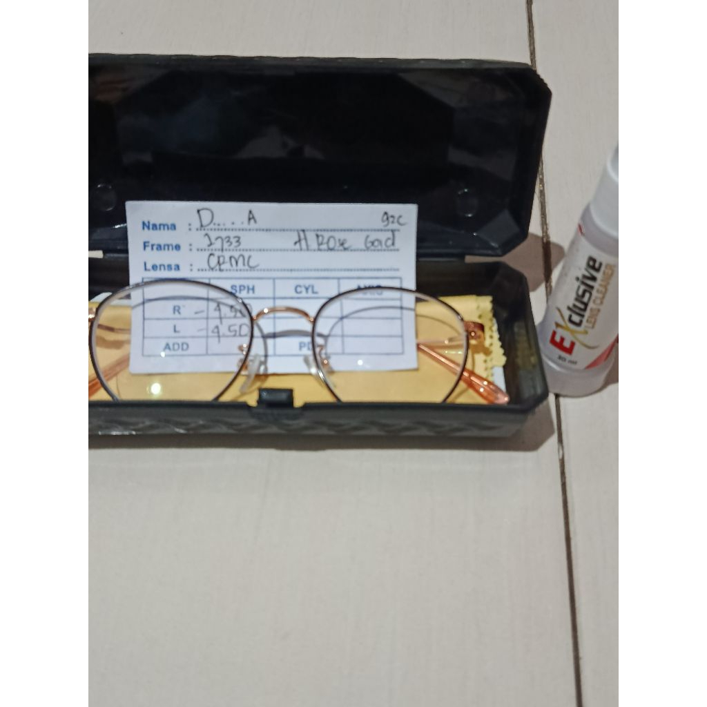 PRELOVED KACAMATA MINUS