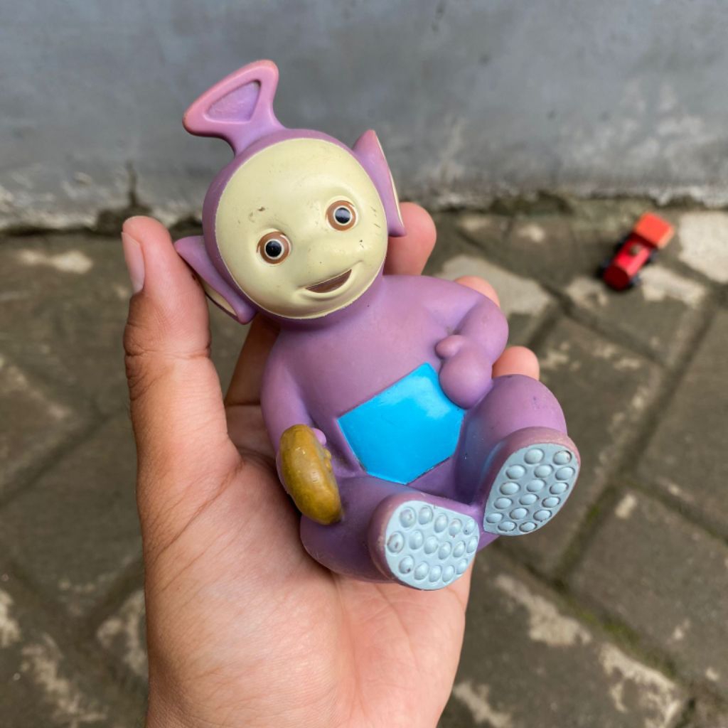 action figure tinky winky teletubbies original ragdoll hasbro